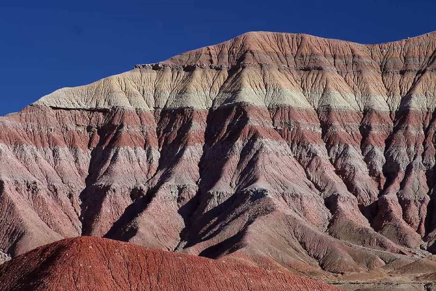 rock layers 3578 crop 7c38afca7f88d867037ab9dc21d1e9f5